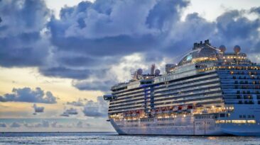 Jobs on Cruise Ships